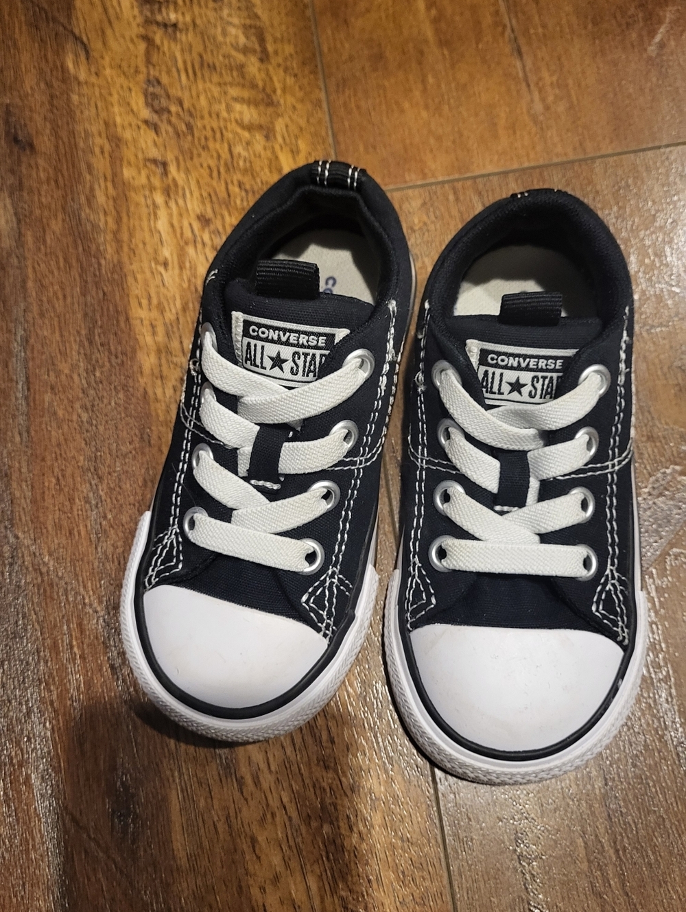 Converse Chuck Taylor Black & Wht Kids Low-Top Sneakers  Toddler 7  Slip On EUC